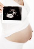 New-Baby-Announcement-Motherhood-Scan